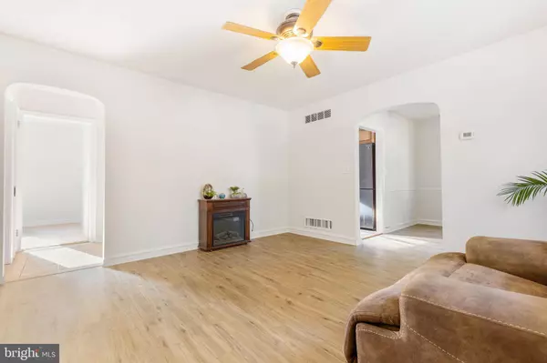 806 HARVEY RD, Claymont, DE 19703