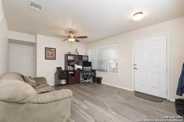 8755 Sunview Park, San Antonio, TX 78224
