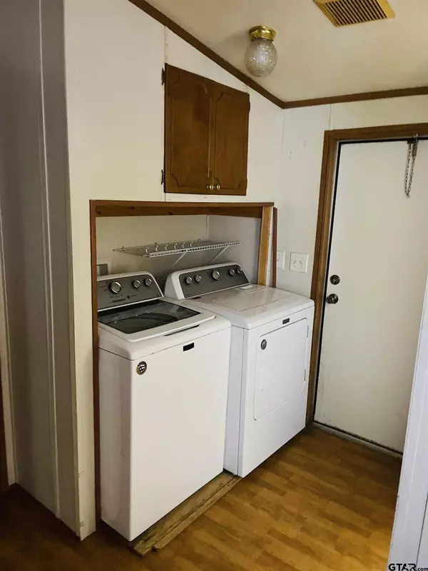 1344 Raintree Lakes Cir., Big Sandy, TX 75755