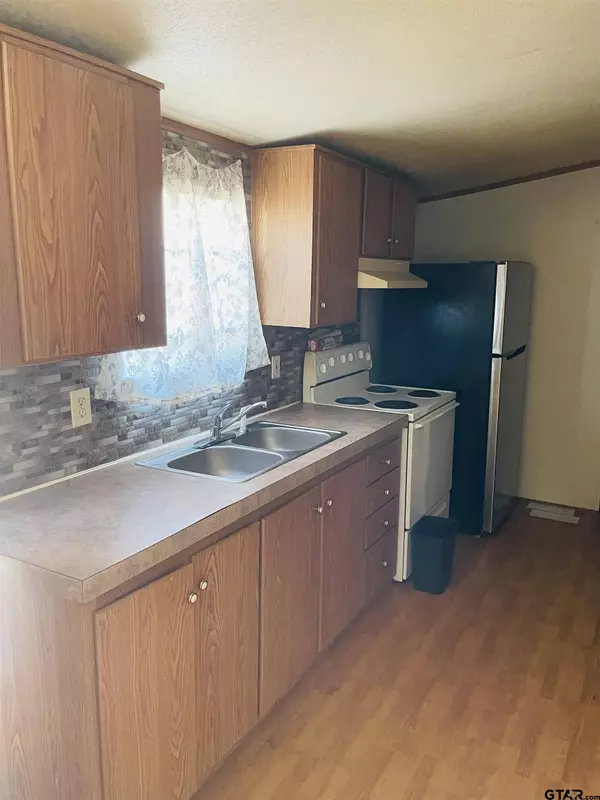 1344 Raintree Lakes Cir., Big Sandy, TX 75755