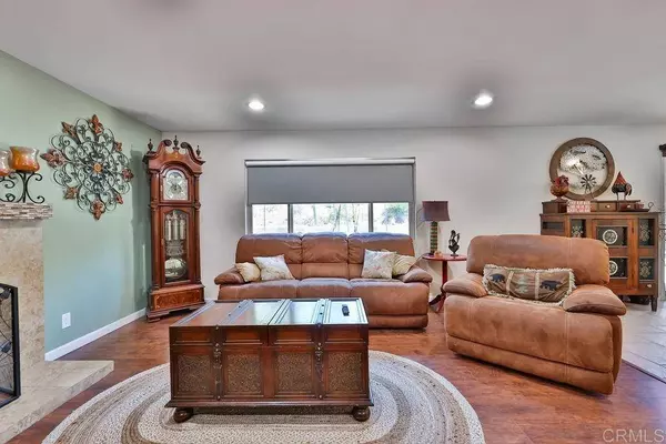 355 Vecino CT, Spring Valley, CA 91977