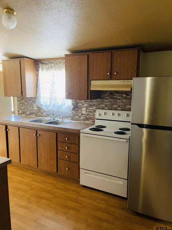 1344 Raintree Lakes Cir., Big Sandy, TX 75755