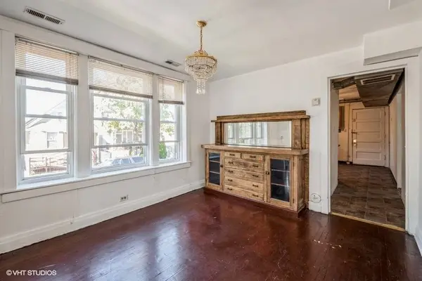 4124 W Arthington Street, Chicago, IL 60624