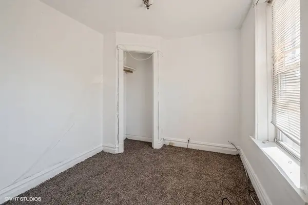 4124 W Arthington Street, Chicago, IL 60624