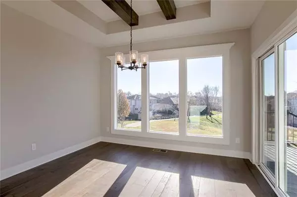 2328 NE Colonnade AVE, Blue Springs, MO 64029