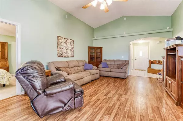 2939 SUMMER WINDS CIR, Saint Cloud, FL 34769