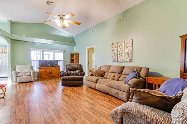 2939 SUMMER WINDS CIR, Saint Cloud, FL 34769