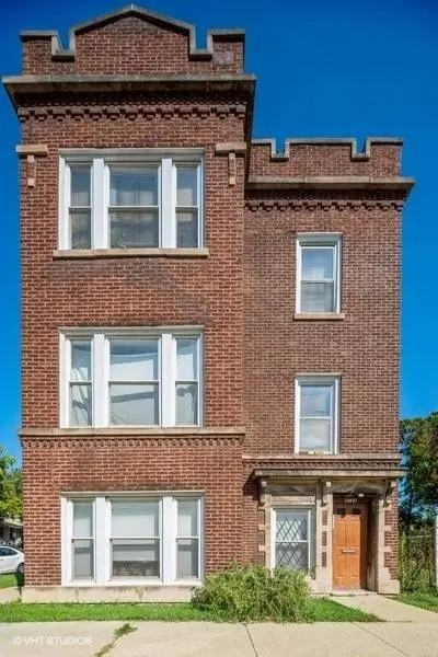 4124 W Arthington Street, Chicago, IL 60624