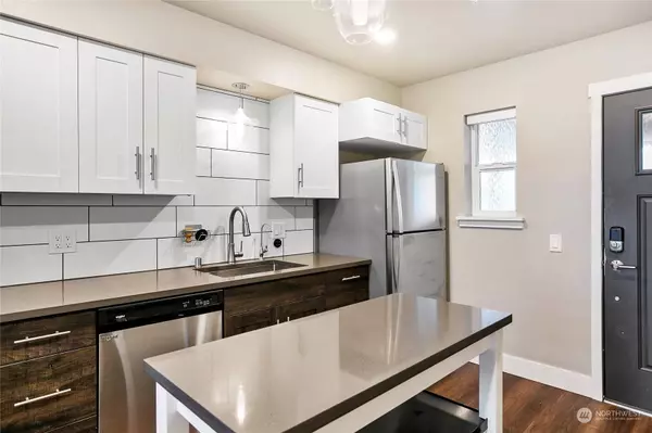 1880 Front ST #205, Lynden, WA 98264