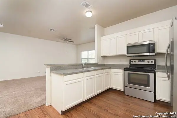 4930 Fortuna Pl, San Antonio, TX 78237