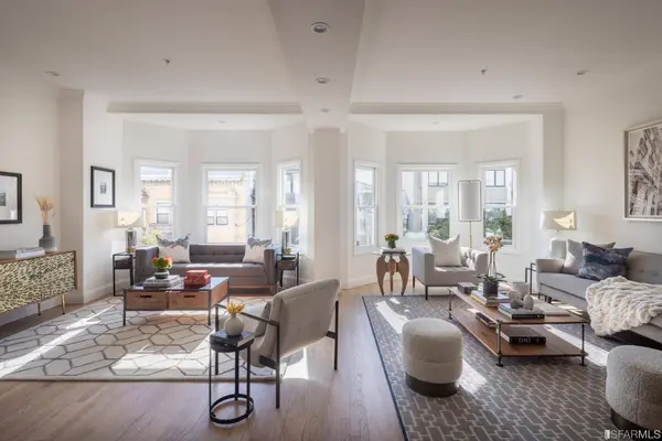 2450 Larkin ST, San Francisco, CA 94109