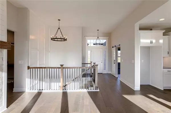 2328 NE Colonnade AVE, Blue Springs, MO 64029