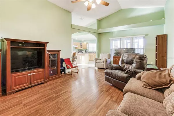 2939 SUMMER WINDS CIR, Saint Cloud, FL 34769