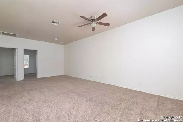 4930 Fortuna Pl, San Antonio, TX 78237