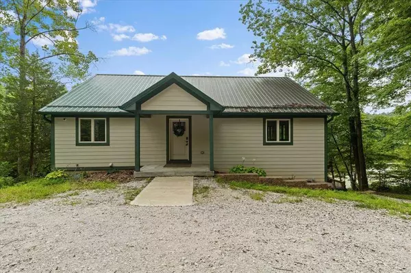 5096 N Cash LN, Martinsville, IN 46151