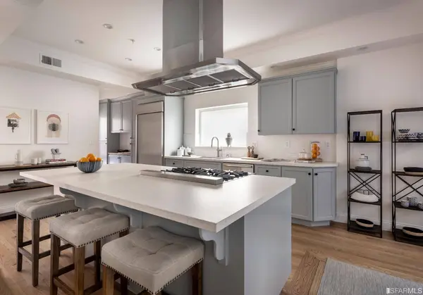 2450 Larkin ST, San Francisco, CA 94109