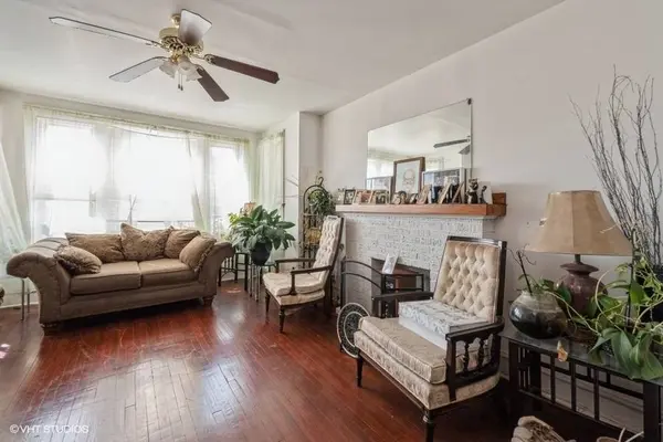 4124 W Arthington Street, Chicago, IL 60624