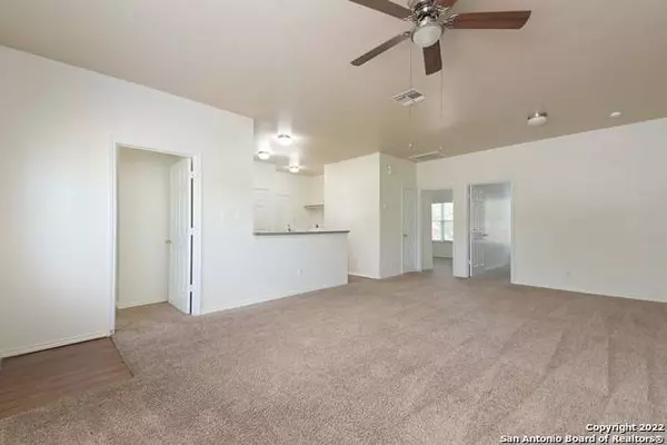 4930 Fortuna Pl, San Antonio, TX 78237