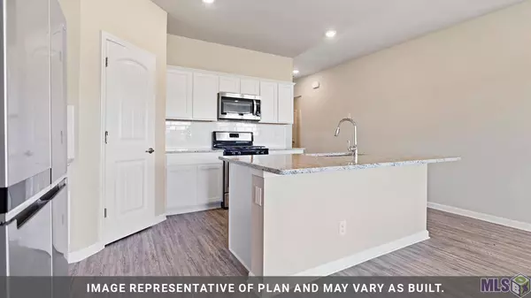 7789 JOE LYNN TRAILS, Denham Springs, LA 70726