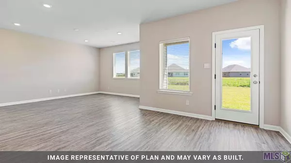 7789 JOE LYNN TRAILS, Denham Springs, LA 70726