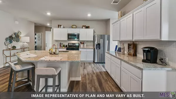 7799 COLLIN TRAILS, Denham Springs, LA 70726