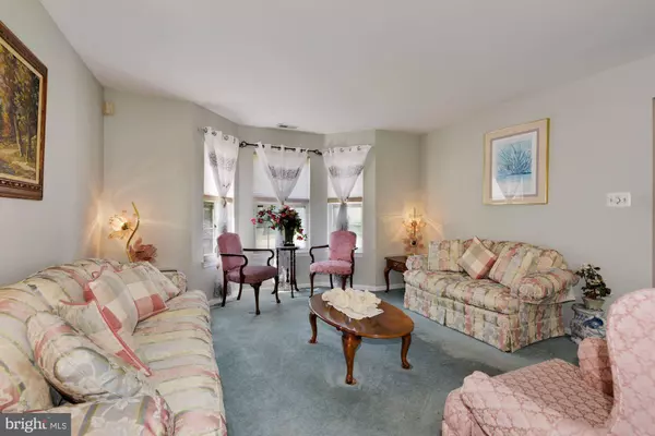 314 VAL DR, Mount Laurel, NJ 08054