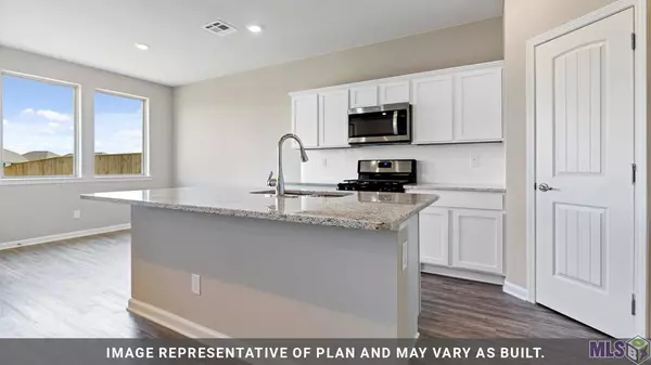 7765 JOE LYNN TRAILS, Denham Springs, LA 70726