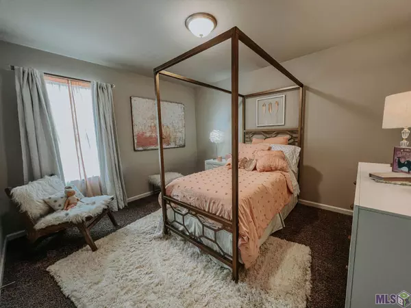 7775 COLLIN TRAILS, Denham Springs, LA 70726