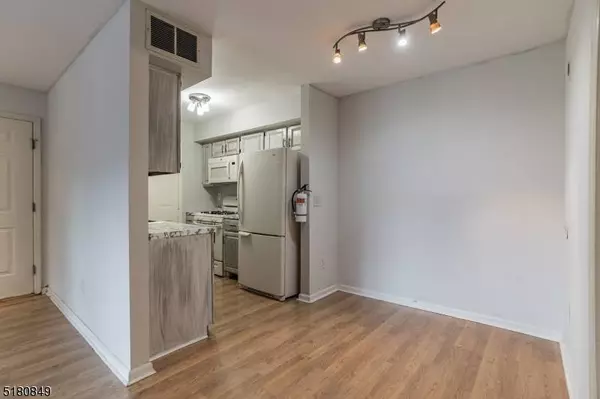 24 Stonyridge Dr #24, Lincoln Park Boro, NJ 07035