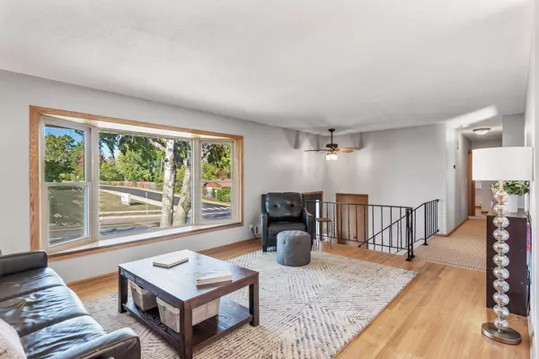 1709 5th ST NW, New Brighton, MN 55112