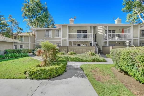 1171 Packers Cir #40, Tustin, CA 92780