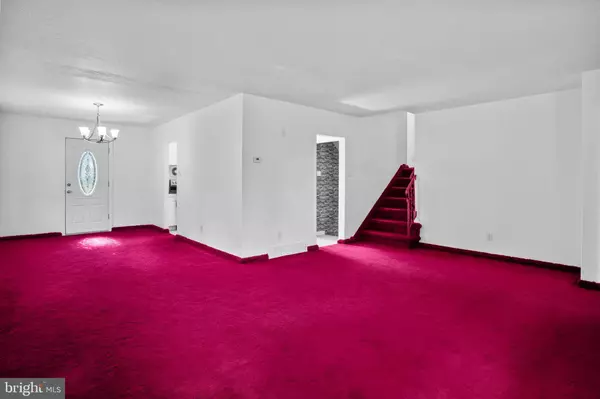 2900 HOLME AVE, Philadelphia, PA 19136