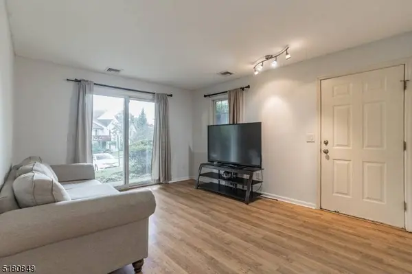 24 Stonyridge Dr #24, Lincoln Park Boro, NJ 07035