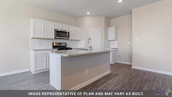 7765 JOE LYNN TRAILS, Denham Springs, LA 70726