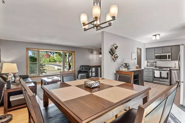 1709 5th ST NW, New Brighton, MN 55112