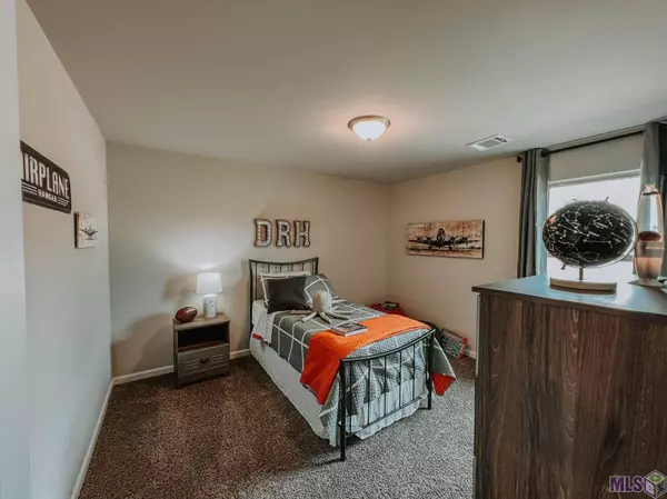 7775 COLLIN TRAILS, Denham Springs, LA 70726