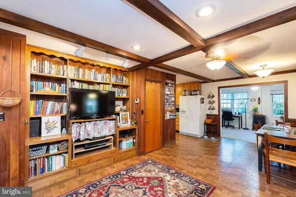 188 NEW MARKET RESERVOIR RD, New Market, VA 22844