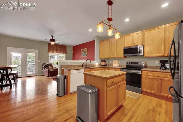 5555 Spoked Wheel DR, Colorado Springs, CO 80923