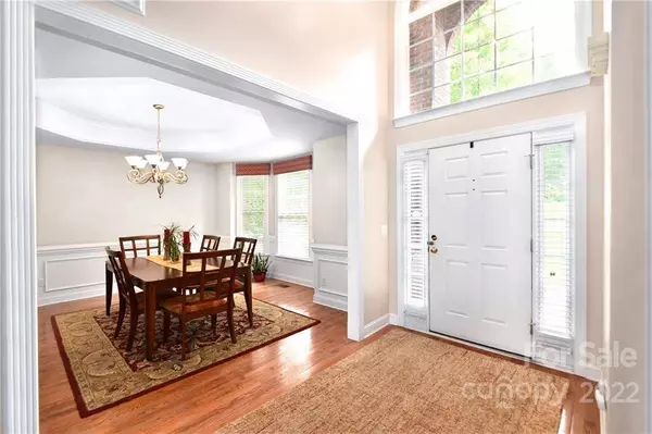 9915 Hillspring DR, Huntersville, NC 28078