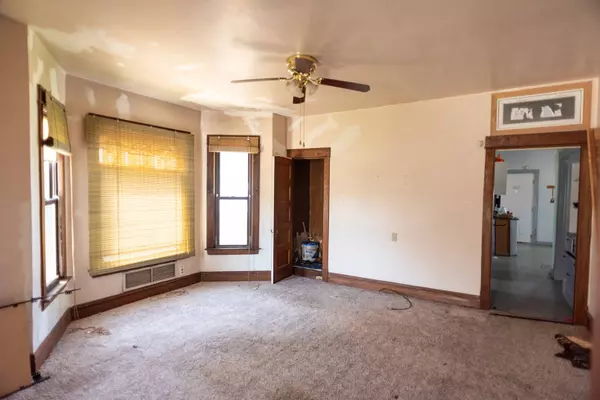 608 Douglas AVE, Calumet City, IL 60409