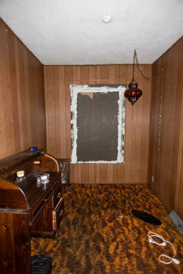 608 Douglas AVE, Calumet City, IL 60409