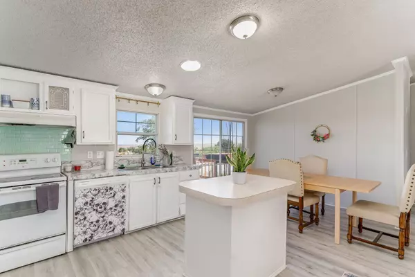 9713 Valley Road, Joshua, TX 76058