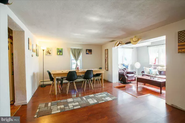 789 FISHING CREEK RD, New Cumberland, PA 17070