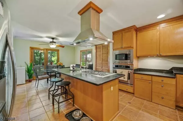 7 Kenosha Rd, Vernon Twp., NJ 07422