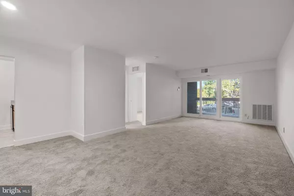 10850 GREEN MOUNTAIN CIR #T18, Columbia, MD 21044