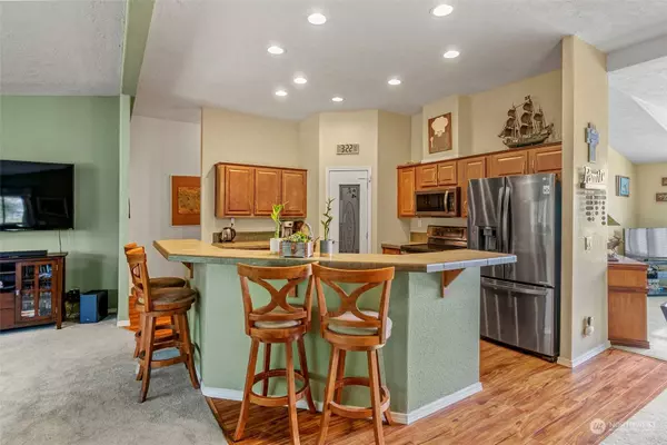 6100 Willow Grove RD, Longview, WA 98632