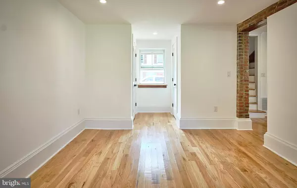 85 SWAN ST, Lambertville, NJ 08530