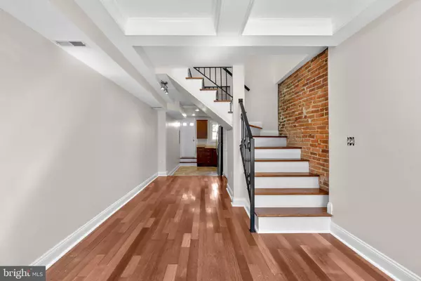 2428 FOSTER AVE, Baltimore, MD 21224