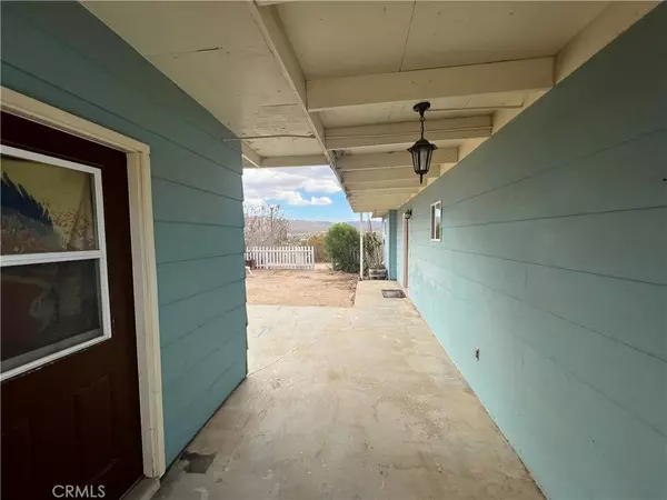 59095 Williams LN, Yucca Valley, CA 92284