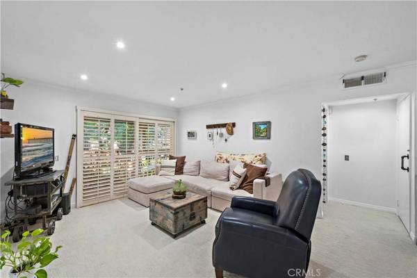 129 N Cross Creek RD #L, Orange, CA 92869